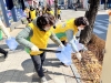 신천지 자원봉사단 이천지부, 신학기 맞아 ‘등굣길 정화 활동’ 실시