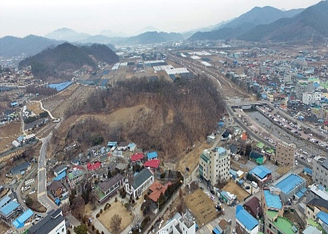 02-1 금왕읍 무극(용담산) 근린공원.jpg
