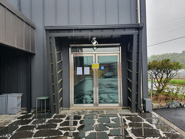 추가1. 교회 일시 폐쇄명령 (2).jpg