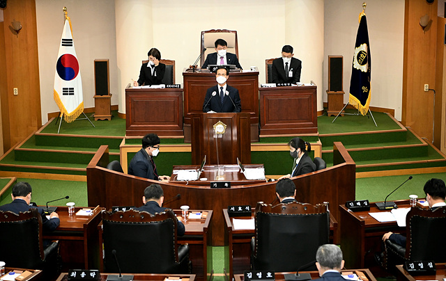 9-2.음성군수시정연설.jpg