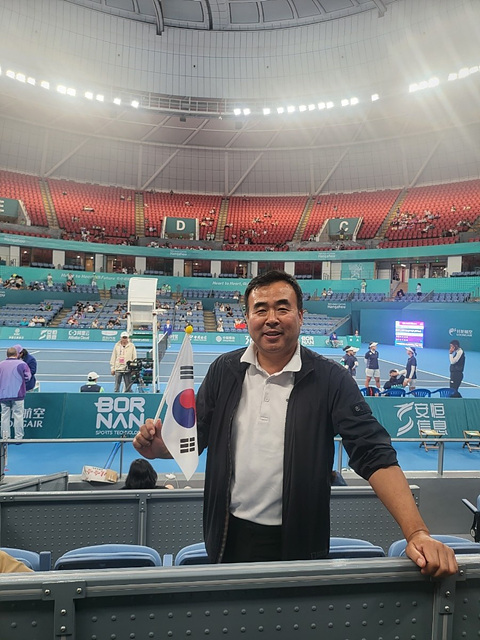 2.안성시청 소프트테니스 곽필근 감독.jpg