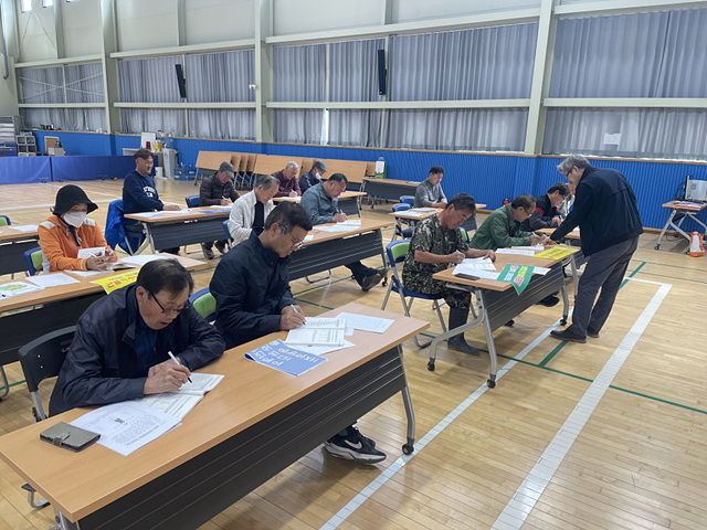 농작업 안전편이장비 보급 시범사업 평가회(농작업 안전관리 기록부 작성법 교육).jpg