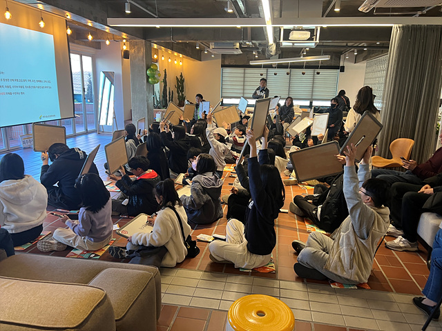 추가01-여주시 청소년의 마음을 듣는 “제24회 여주시 청소년상담축제” 성료.(2).jpg