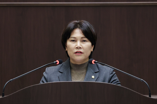 조예란의원 사진.jpg