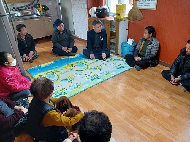 08 양동면 경로당 순회 방문.jpg