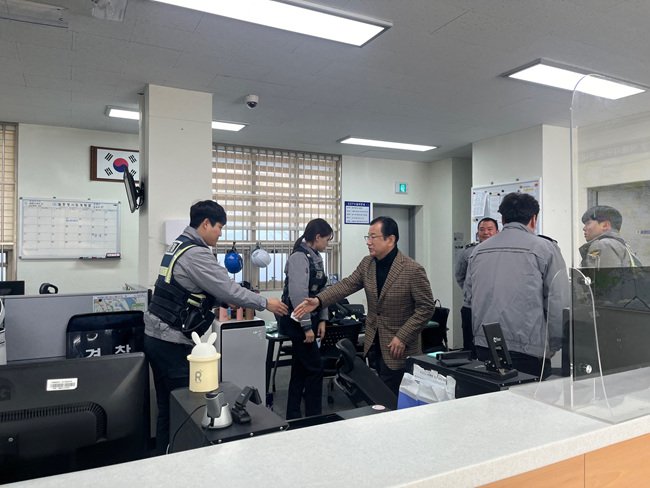 이현재 하남시장 설 연휴 최일선 현장 근무자 노고 격려(1).jpg