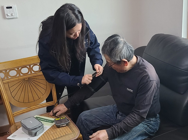 03 경기행복마을관리소 지킴이 가정방문 상담.jpg