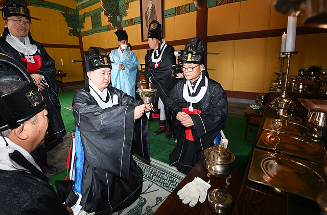 광주시, 춘계 광주향교 석전대제 봉행 (2).jpg
