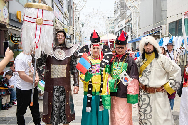 01-2023년 세계문화축제 개최 사진 (1).jpg