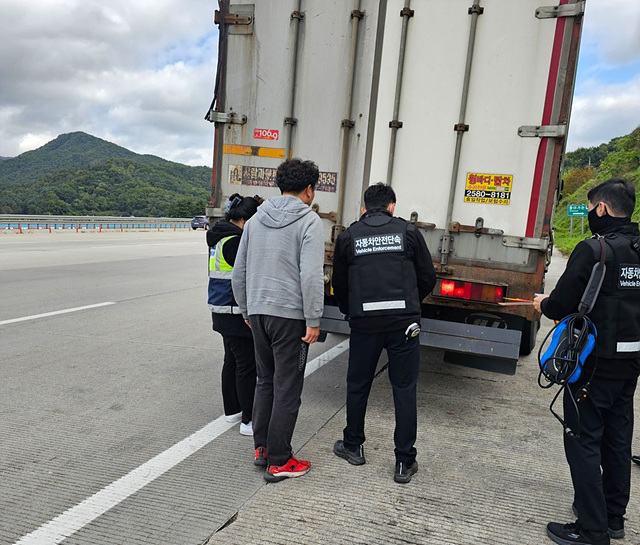 (1025)[자동차관리과]남양주시, 불법 자동차·이륜차 합동단속 실시(사진2).jpg