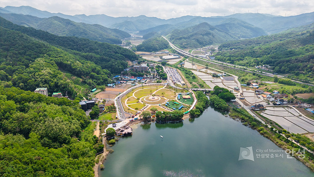 1-5. 안성은 호수관광개발과 문화도시 조성 등을 추진하며 도시브랜드를 강화하고 있다.jpg