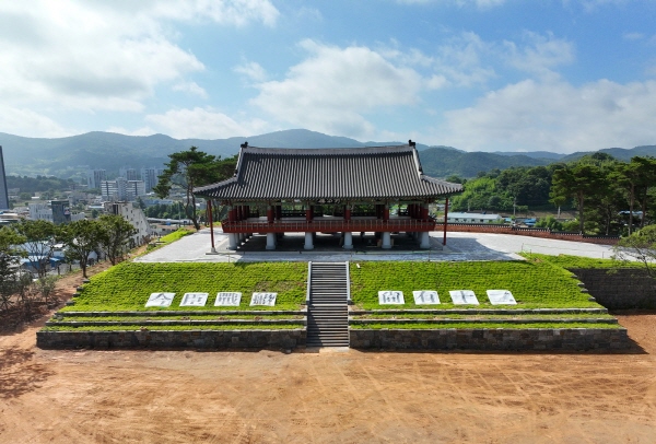 [크기변환]1-1. 오는 10월까지 열선루를 중심으로 한 신흥동산 종합개발사업을 마무리할 계획이다_열선루 중건 사업 현황(2025. 7. 2. 기준).jpg