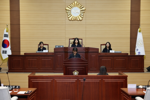 [크기변환]20250708 보성여중 마을연계 직업 체험의 날 운영 - 보성군의회 (2).JPG