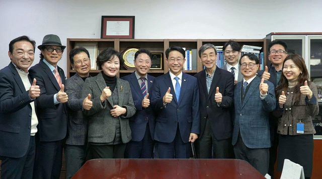 보도자료_진석범_조정식 특보 차담_20260314_사진3.jpg
