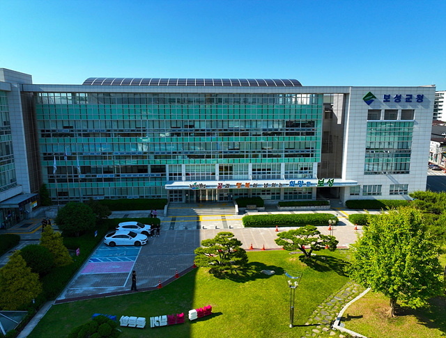 1-1. 보성군, 카드형 보성사랑상품권 주유소 특별 할인 시행_보성군청사.jpg