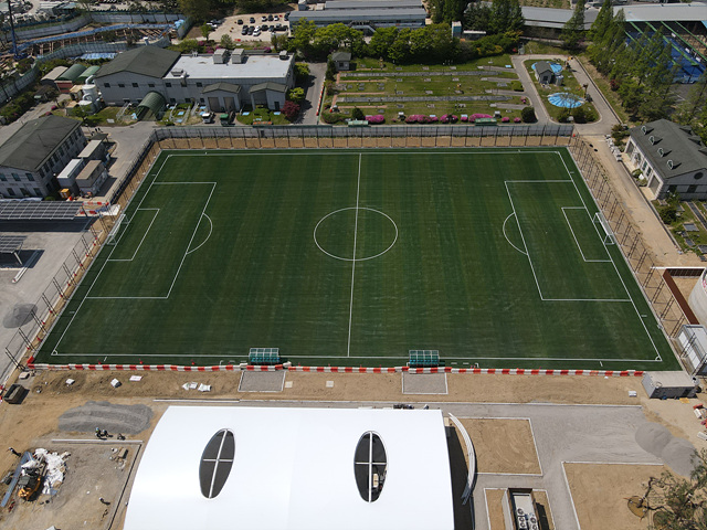 4-2. 용인에코타운에 조성된 축구장.jpg