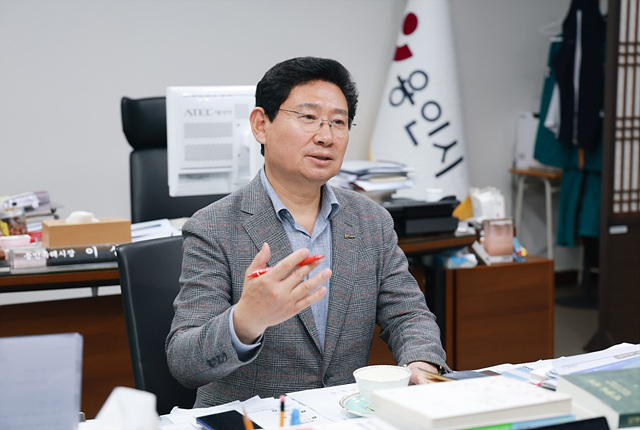 1. 이상일 용인특례시장.jpg