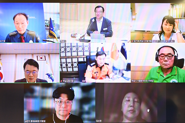 (사진3)U턴 차로 신설, 통학버스 활용 확대… 하남시, 기관장 화상회의로 해법 ‘척척’.jpg