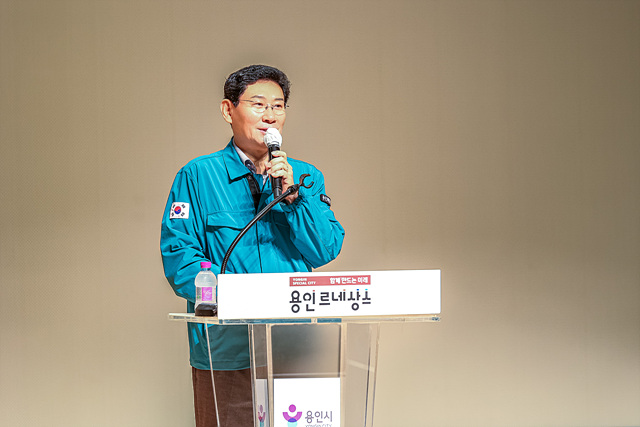 5-4. 18일 시청 에이스홀에서 이상일 시장이 비상소집훈련 후 훈시를 하고 있다.jpg