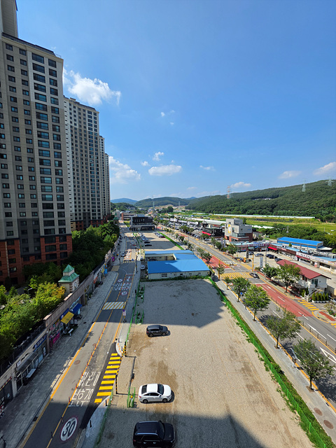 1-2. 용인특례시는 수지구 동천동 125-1번지 일원 유휴부지에 임시 공영주차장을 조성했다.jpg