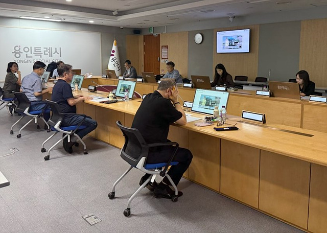 7. 용인특례시는 2026년 하반기 적극행정 우수사례 9건을 최종 선정했다. 사진은 지난 26일 열린 제4회 적극행정위원회.jpg