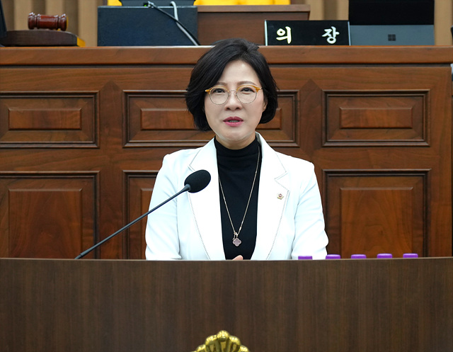정혜영 의원-제352회_제1차본회의_5분자유발언.jpg