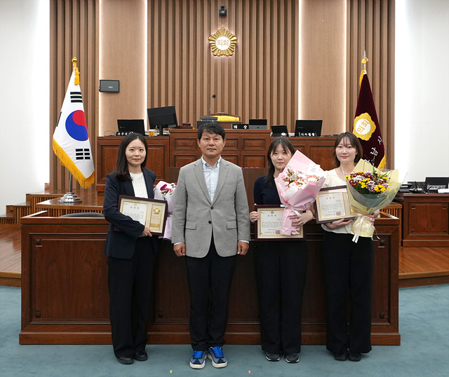 [보도자료3]하남시의회, 제352회 임시회 개회…“한정된 재원, 시민 삶에 집중”.jpg